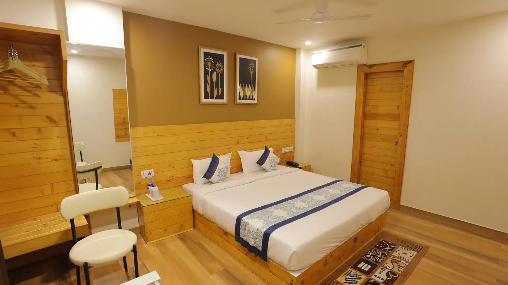 ***  The Grand Uddhav- A Boutique Hotel Udajpur Indie